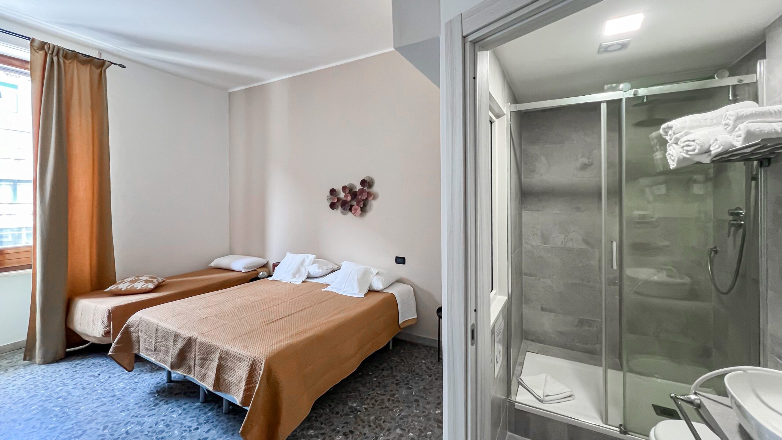 stanza1 bagno